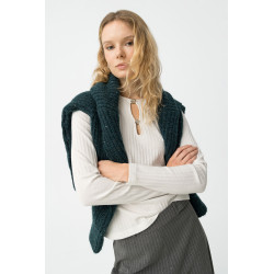 Camiseta ajustada  con manga larga y detalle de abertura con hebillas metálicas