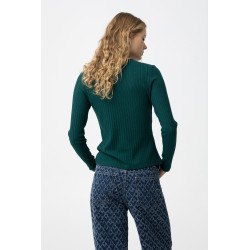 Camiseta ajustada  con manga larga y detalle de abertura con hebillas metálicas