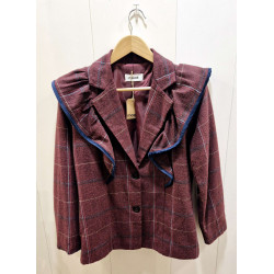 Chaqueta cuello solapa, cierre frontal con botones, manga larga. Estampado de cuadros, detalle volante ribeteado en terciopelo