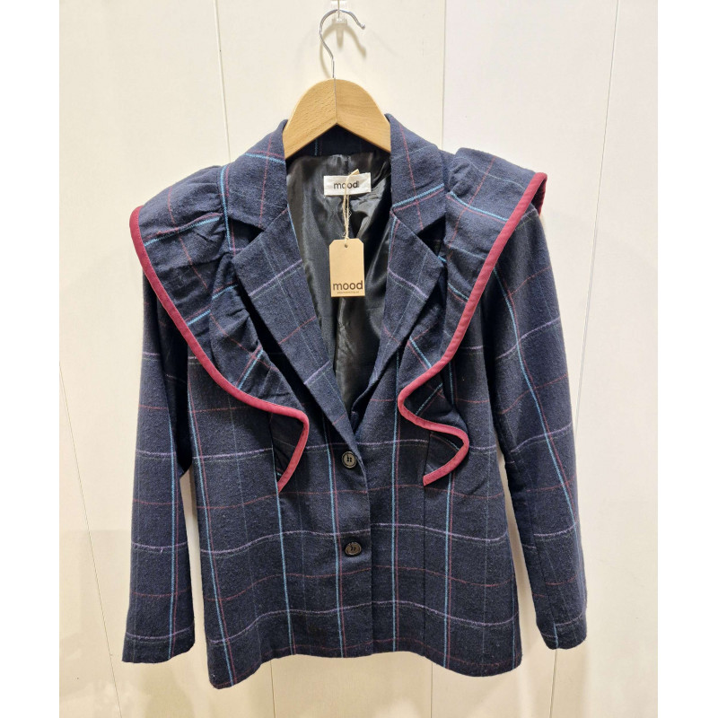 Chaqueta cuello solapa, cierre frontal con botones, manga larga. Estampado de cuadros, detalle volante ribeteado en terciopelo