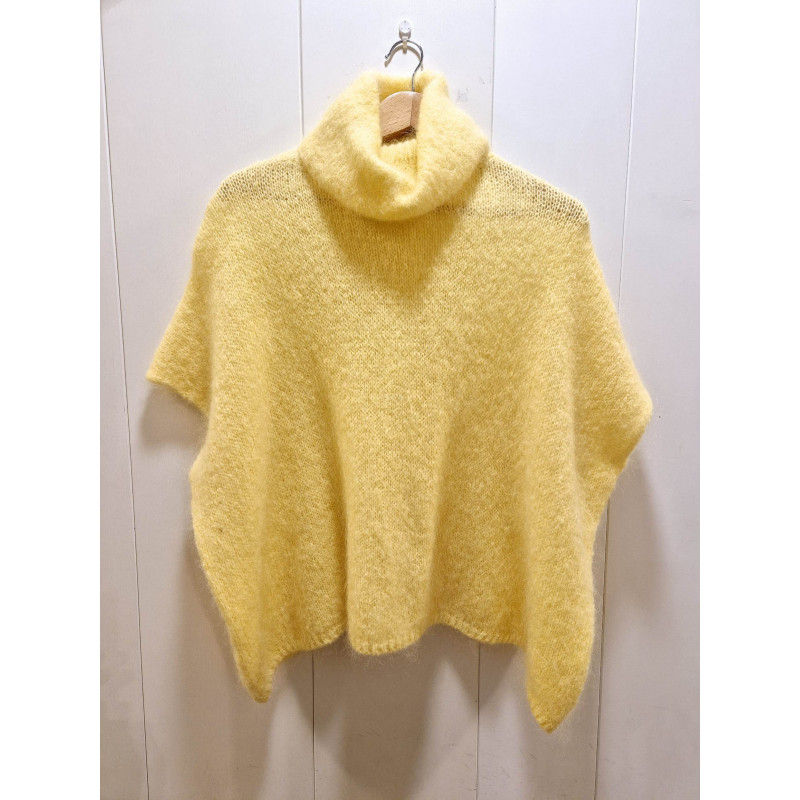 CHALECO MOHAIR CUELLO ALTO