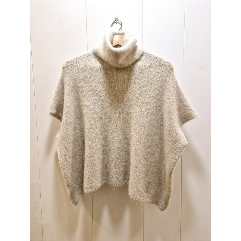 CHALECO MOHAIR CUELLO ALTO
