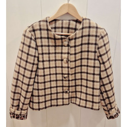 Chaqueta corta de cuadros , cierre frontal con botones forrados, manga larga remangada con forro estampado print