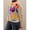 Chaqueta corta con apliques florales, cierre frontal con botones, bolsillos parche