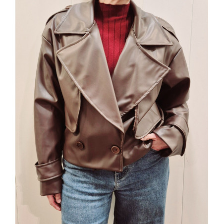 Chaqueta de doble botonadura con cuello solapa ancho, efecto piel