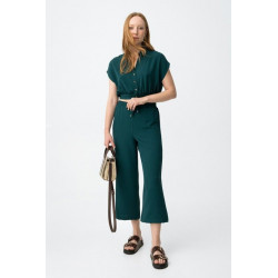 Pantalones cullote de pierna ancha, con cintura elástica y cordón ajustable.