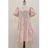 Vestido corto con vuelo, cuello pico, manga corta abullonada, estampado rayas