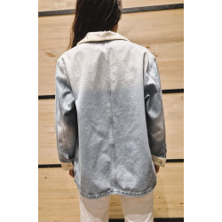 CHAQUETA DENIM DETALLE PERLAS