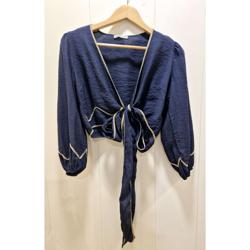 BLUSA DETALLE ZIG ZAG BLUSA DETALLE ZIG ZAG
