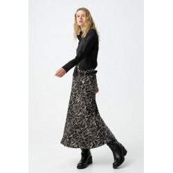 Falda midi de corte regular con estampado animal en tonos gris claro y negro.